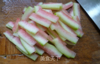 西瓜皮炒年糕的做法步骤:4