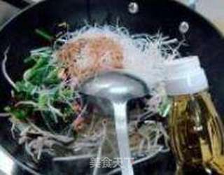 时令家常饭“煎饼捲合菜”的做法步骤:11