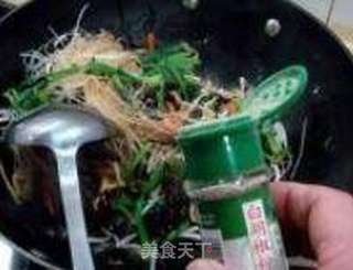 时令家常饭“煎饼捲合菜”的做法步骤:12