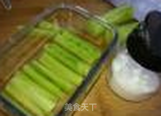 发烧必食——黑小米粥 爆腌黄瓜的做法步骤:7