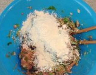 降血压的美食-----香芹小肉饼的做法步骤:4