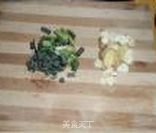 超营养蒜香虾的做法步骤:2