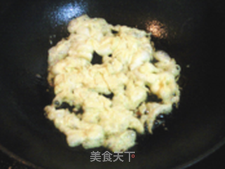 翡翠蛋炒饭的做法步骤:2