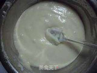 草莓杯子蛋糕的做法步骤:8