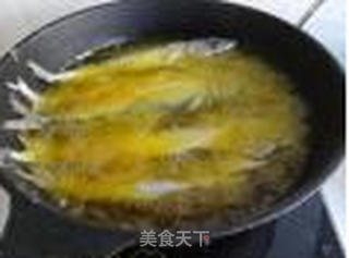 在家自制比罐头还好吃的——茄汁鲅鱼的做法步骤:4