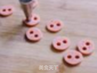 可爱猪肠包的做法步骤:4