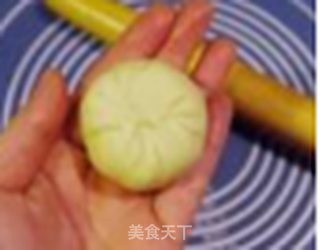 可爱猪肠包的做法步骤:11