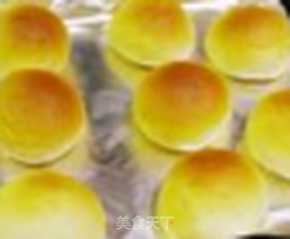 可爱猪肠包的做法步骤:14