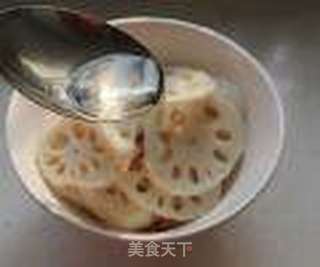一味小配料的加入,令酸辣脆香的【炝莲菜】别有一番风味的做法步骤:5