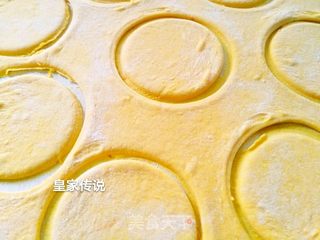 南瓜花卷的做法步骤:6