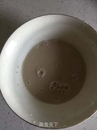 三色花卷的做法步骤：2