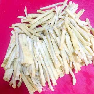 鱼饼紫菜包饭的做法步骤:2