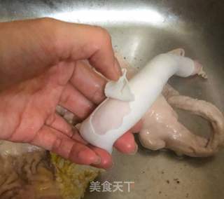 坤博砂锅莲子猪肚汤煲的做法步骤:5