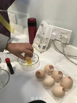 可爱滴鸡蛋糕的做法步骤:2