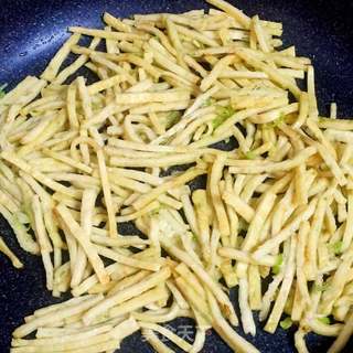 鱼饼紫菜包饭的做法步骤:11
