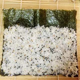 鱼饼紫菜包饭的做法步骤:15