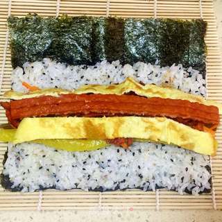 鱼饼紫菜包饭的做法步骤:19