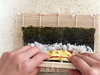鱼饼紫菜包饭的做法步骤:20