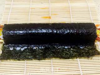 鱼饼紫菜包饭的做法步骤:22