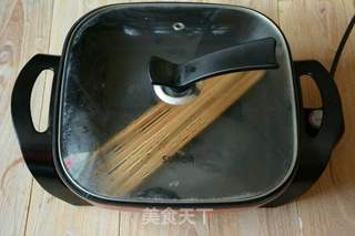 青椒串串火锅的做法步骤:2