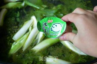 青椒串串火锅的做法步骤:7