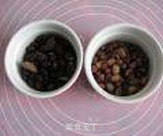 蜜汁八宝粽子的做法步骤:2