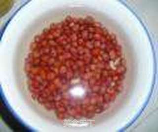 红豆银耳雪梨汤的做法步骤:2