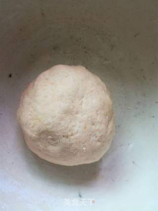 宝宝辅食一手工红薯小蝴蝶面片的做法步骤:2