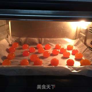 快手懒人餐~~蛋黄酥的做法步骤:2