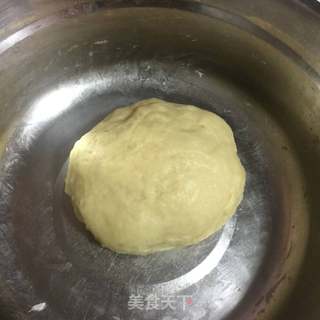 快手懒人餐~~蛋黄酥的做法步骤:5