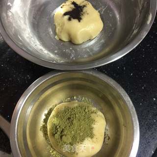 快手懒人餐~~蛋黄酥的做法步骤:7