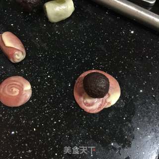 快手懒人餐~~蛋黄酥的做法步骤:21