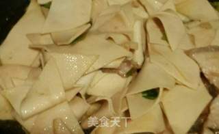 东北尖椒干豆腐的做法步骤:9