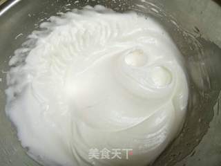 杏仁海绵蛋糕配白巧克力慕斯的做法步骤:7