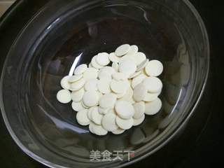 杏仁海绵蛋糕配白巧克力慕斯的做法步骤:11