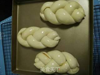 辫子肉松面包的做法步骤:12