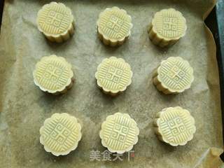 #烤箱美味#豆沙月饼的做法步骤:12