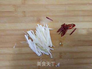 白菜心拌豆丝的做法步骤:3