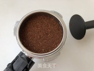 #东菱意式咖啡机试用#雕花咖啡的做法步骤:5