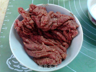 蛋蓉牛肉羹的做法步骤:2