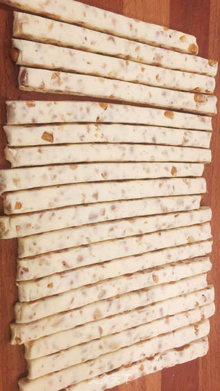 三色奶香牛轧糖 原味可可味抹茶味的做法步骤:12