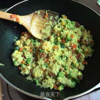 咖喱炒饭的做法步骤:11