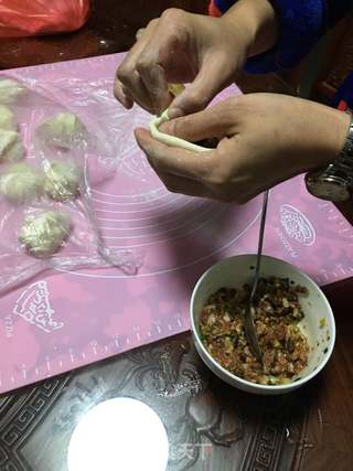 香菇肉包子的做法步骤:6