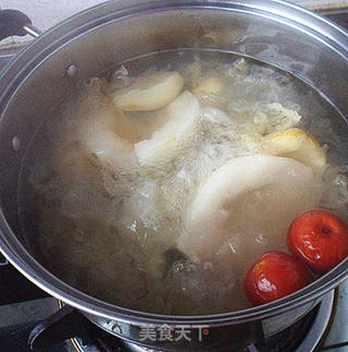 银耳炖梨的做法步骤:6