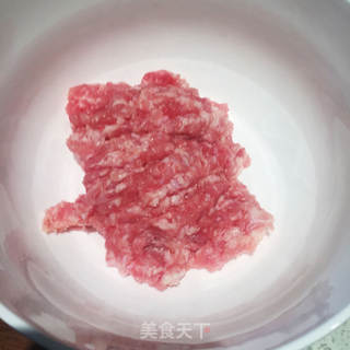 猪肉香菇鸡蛋卷的做法步骤:4