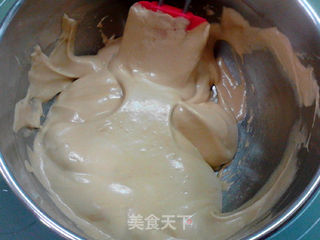 红糖桂圆戚风蛋糕的做法步骤:13