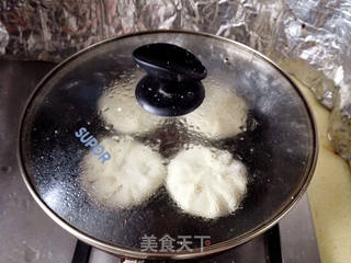 白菜猪肉虾仁馅饼的做法步骤:9
