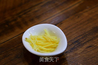 麻辣香肠煲仔饭的做法步骤:4