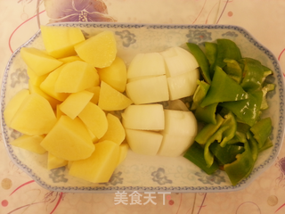 大盘鸡的做法步骤:2