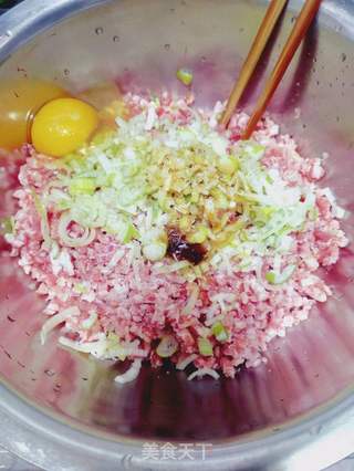 大馅馄饨的做法步骤:2